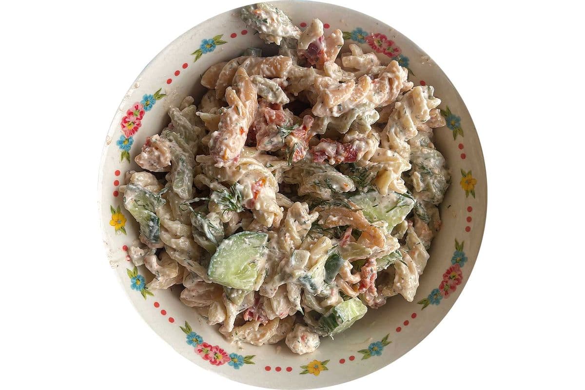 Pasta salad medium