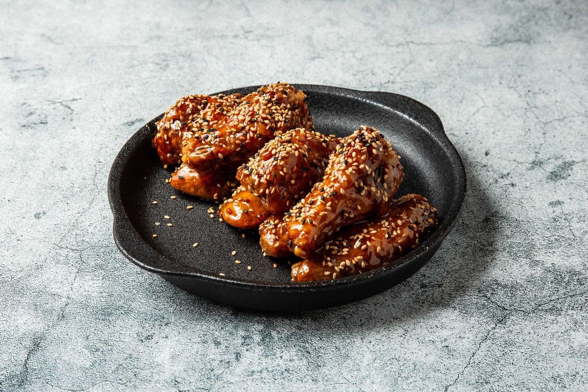 1 LB Wings