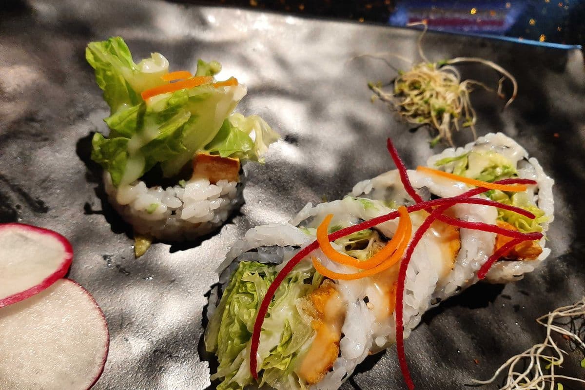 Salad Roll (5 pcs)