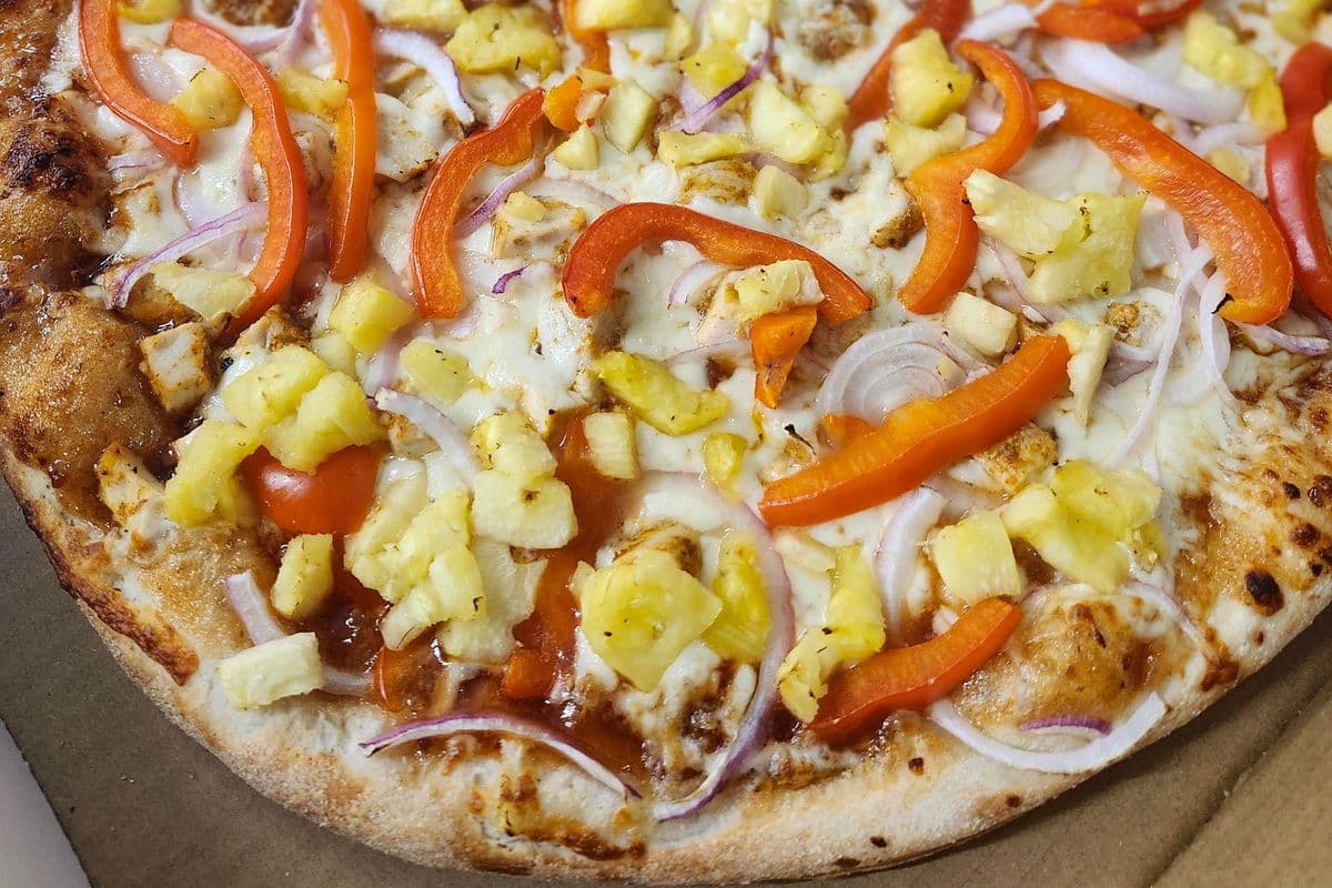 25. 14" Large Thai Sensation Pizza