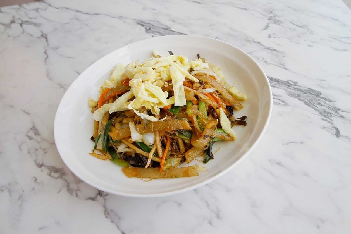 Stir Fried Pancake with Black Fungus and Egg 木須炒餅