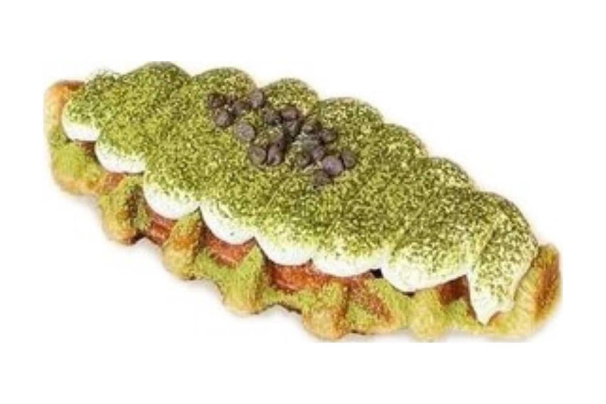 Matcha and Red Beans CROFFLE