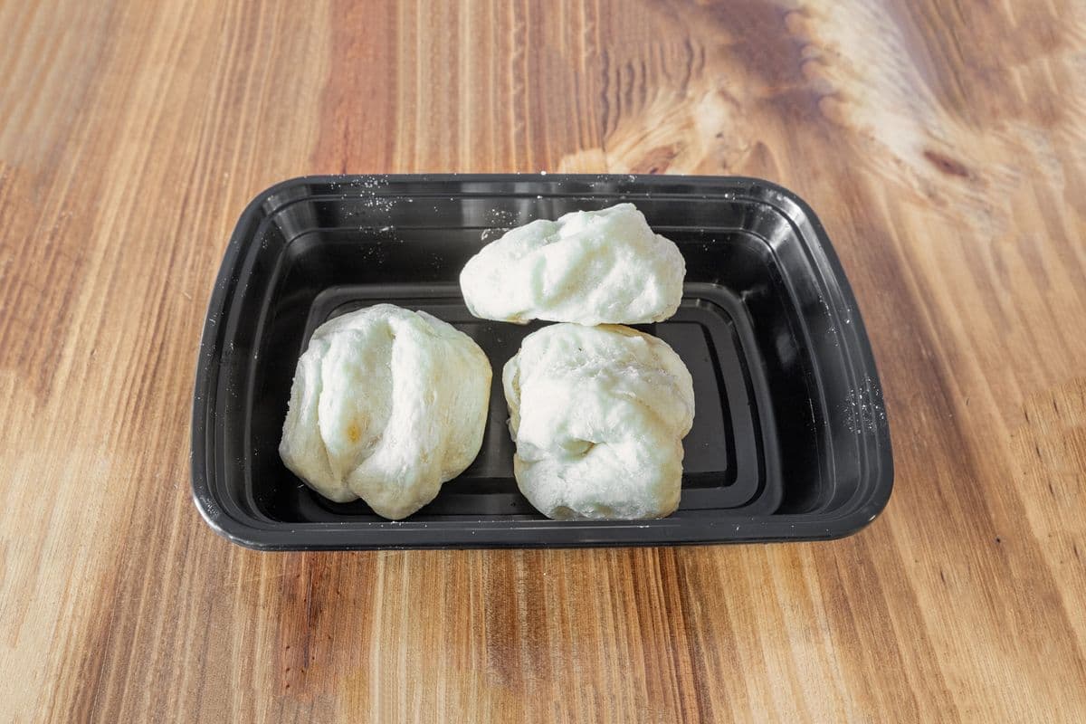 Steamed Twisted Rolls (3 pcs)（花卷）