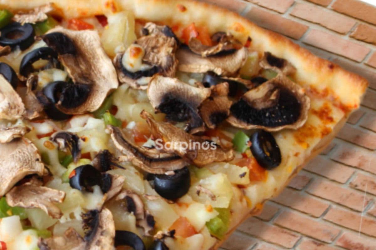 12" Vegetarian's Dream Pizza (Medium (12"))