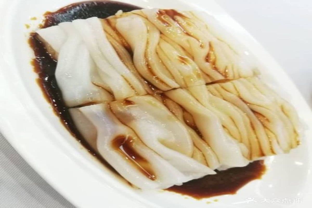 B2. Plain Rice Noodle Roll 靓斋肠（配甜酱麻酱）