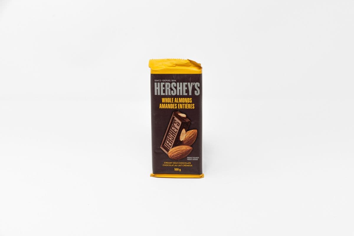 Hershey’s Whole Almonds (100 gm)