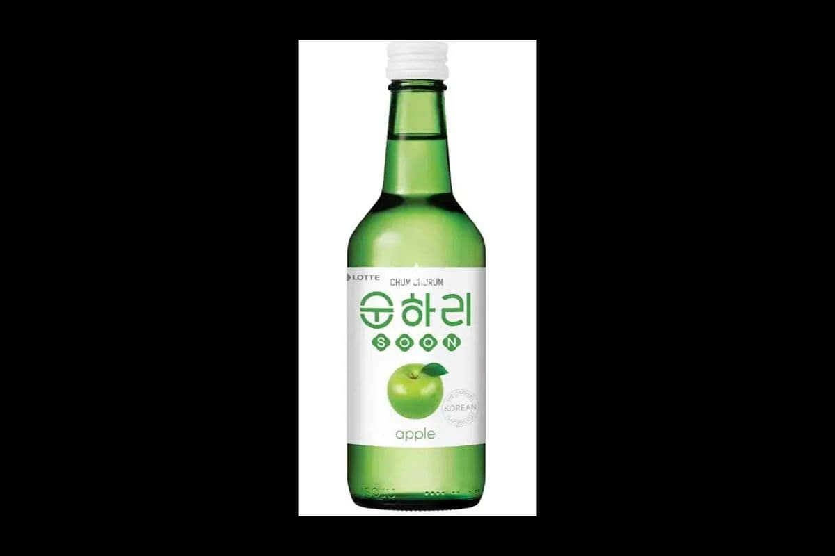 Chum Churum Apple - Soju (360 ml Bottle) (1 x 360ML)