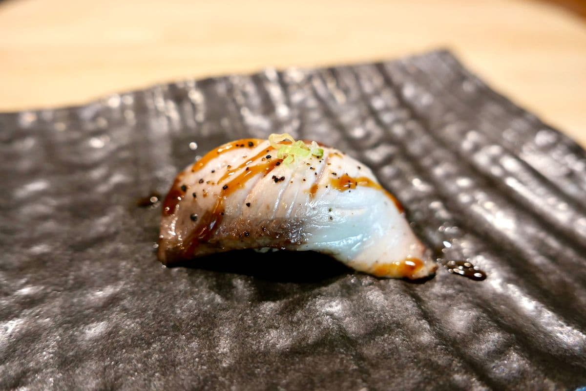 Hamachi Toro Aburi