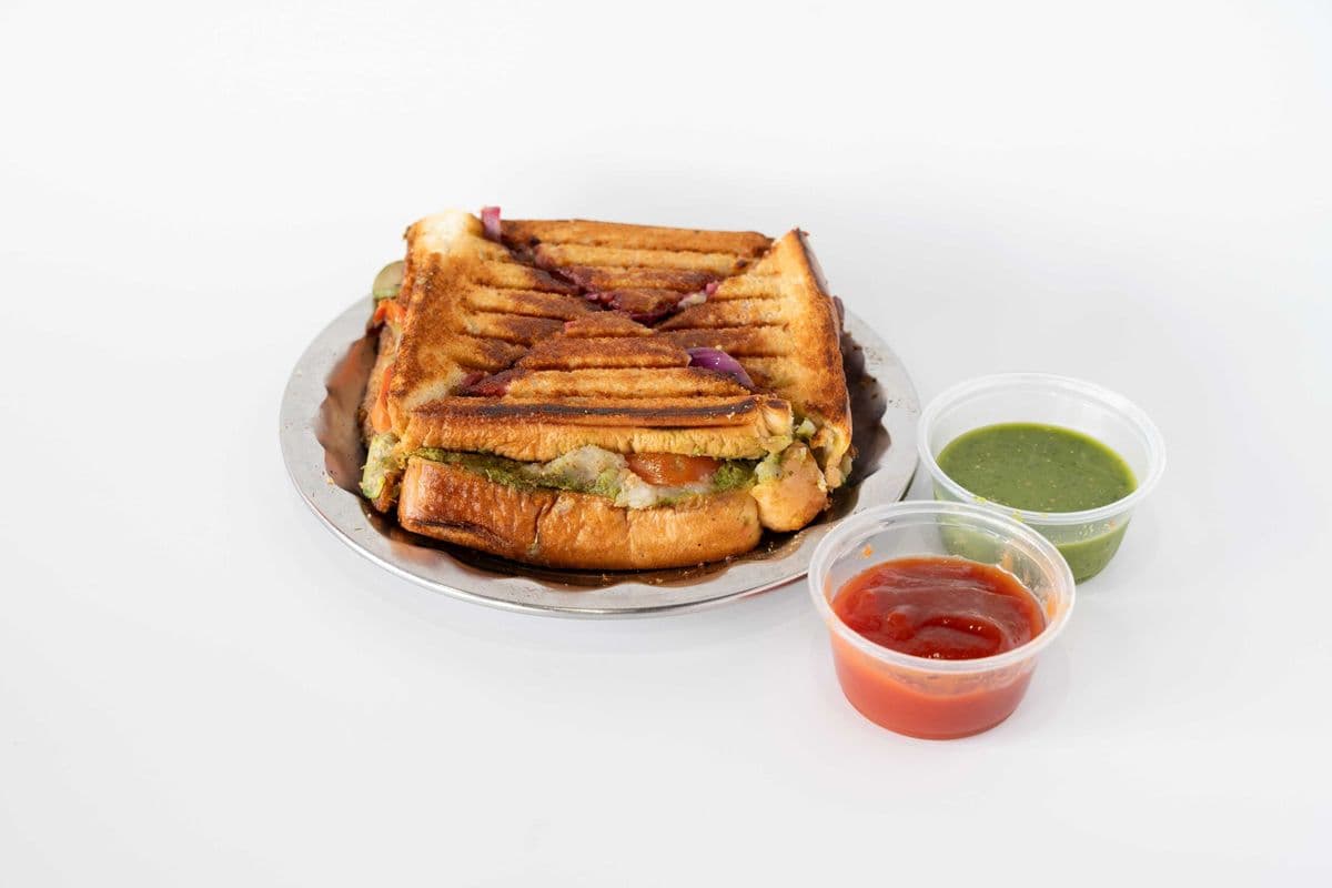Veg Grilled Cheese (SN Green Chutney) (No Onions)