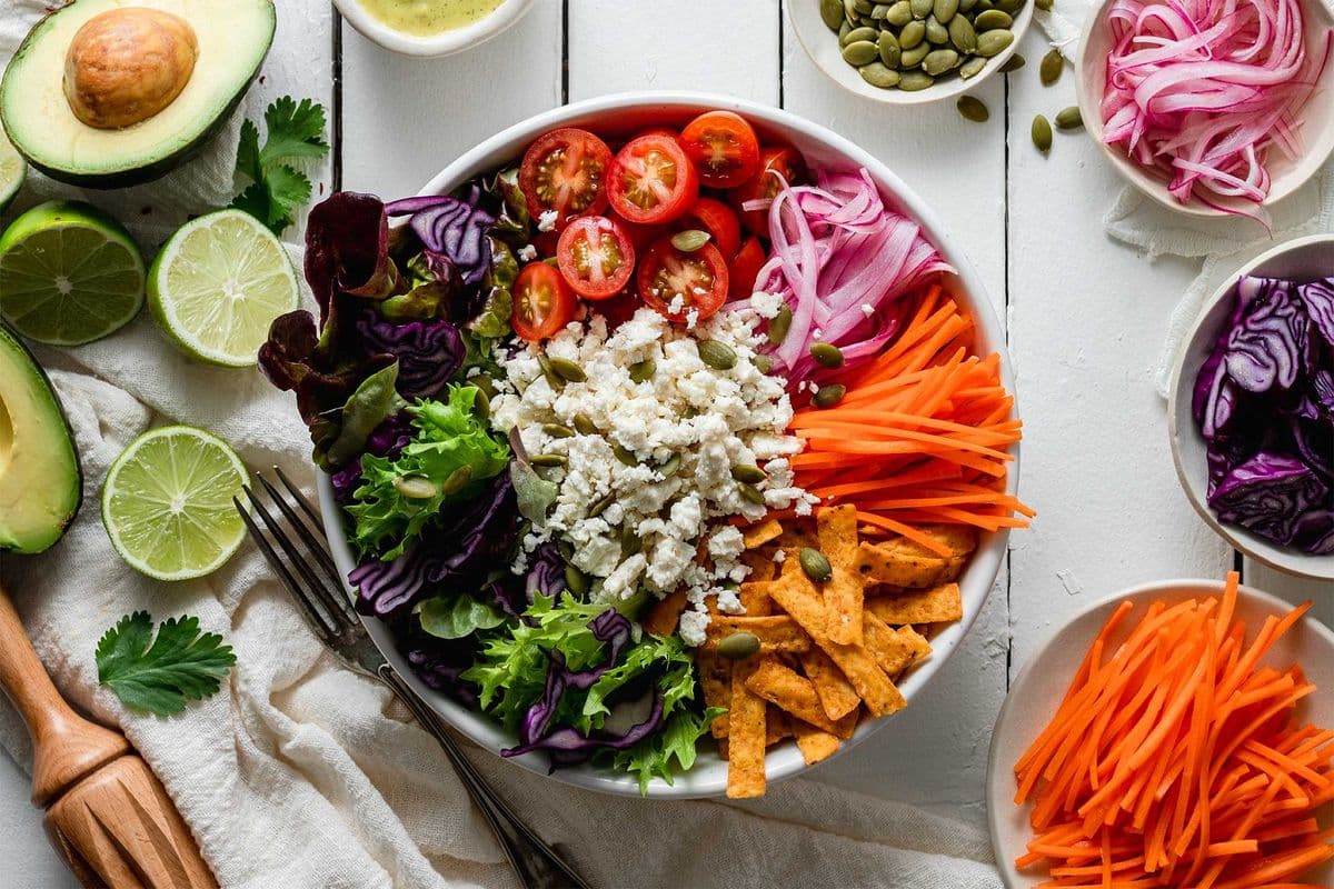 California Crunch Salad (540 Cal)