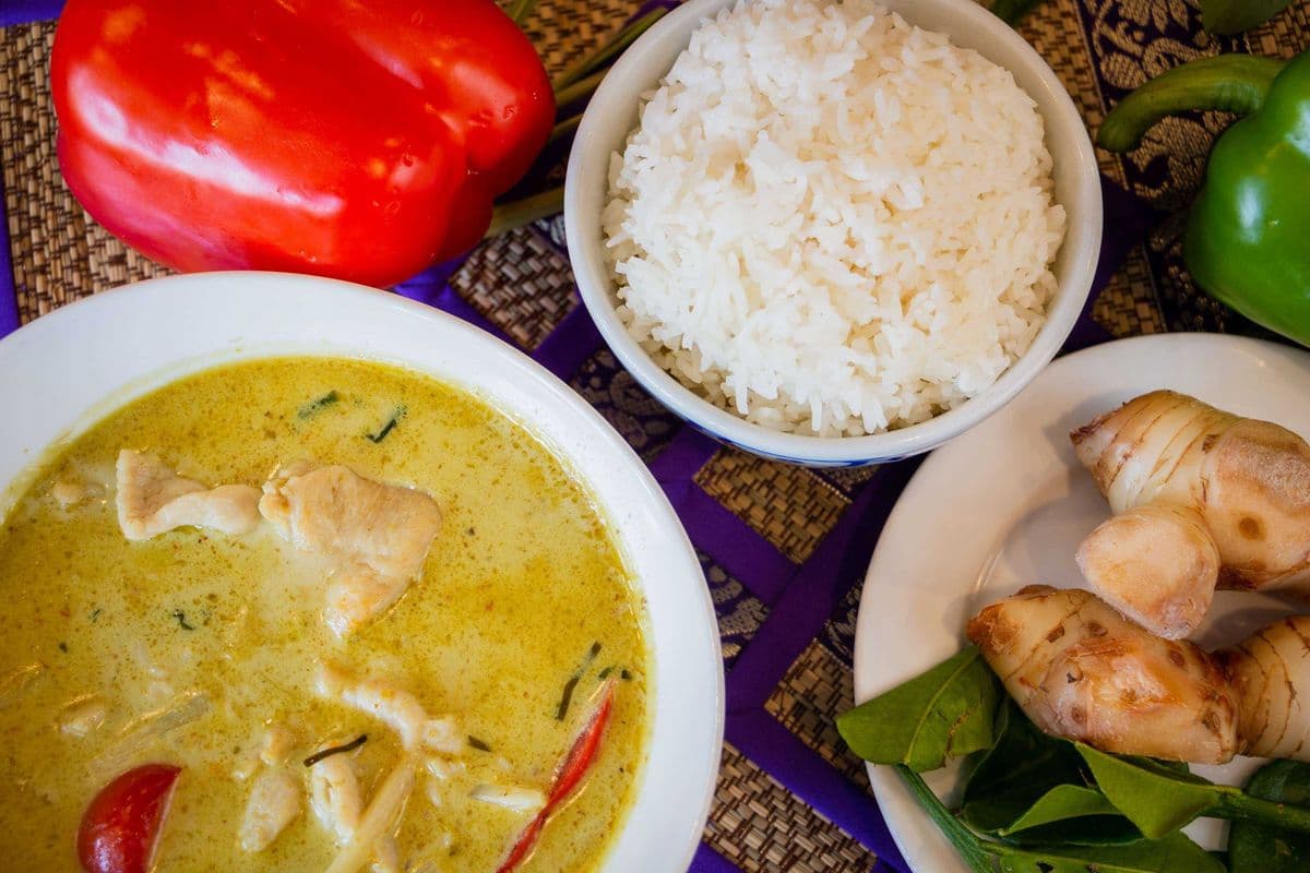CR1 . Green Curry