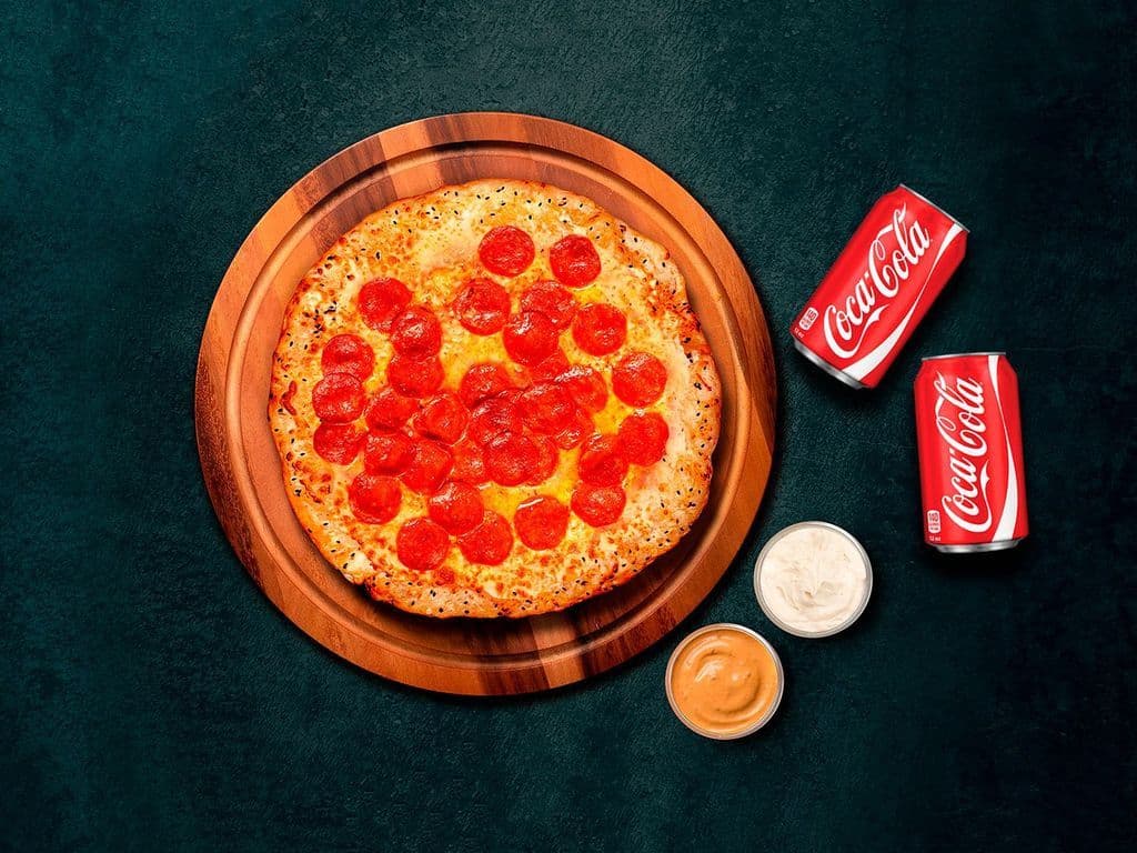 Pepperoni Rocks Medium + 2 Beverages
