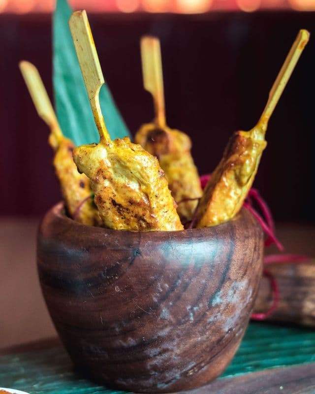 Chiang Rai Thai Kitchen (7750 Kennedy Rd) | Order Delivery & Take Out ...