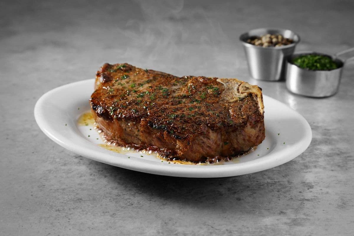 Bone-In New York Strip (19 oz)