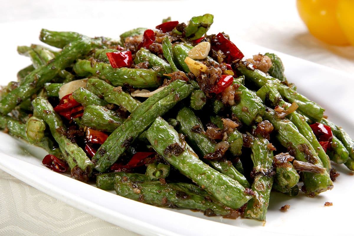105 Sichuan Dry Fried Green Beans with Minced Pork 干煸四季豆（肉碎）