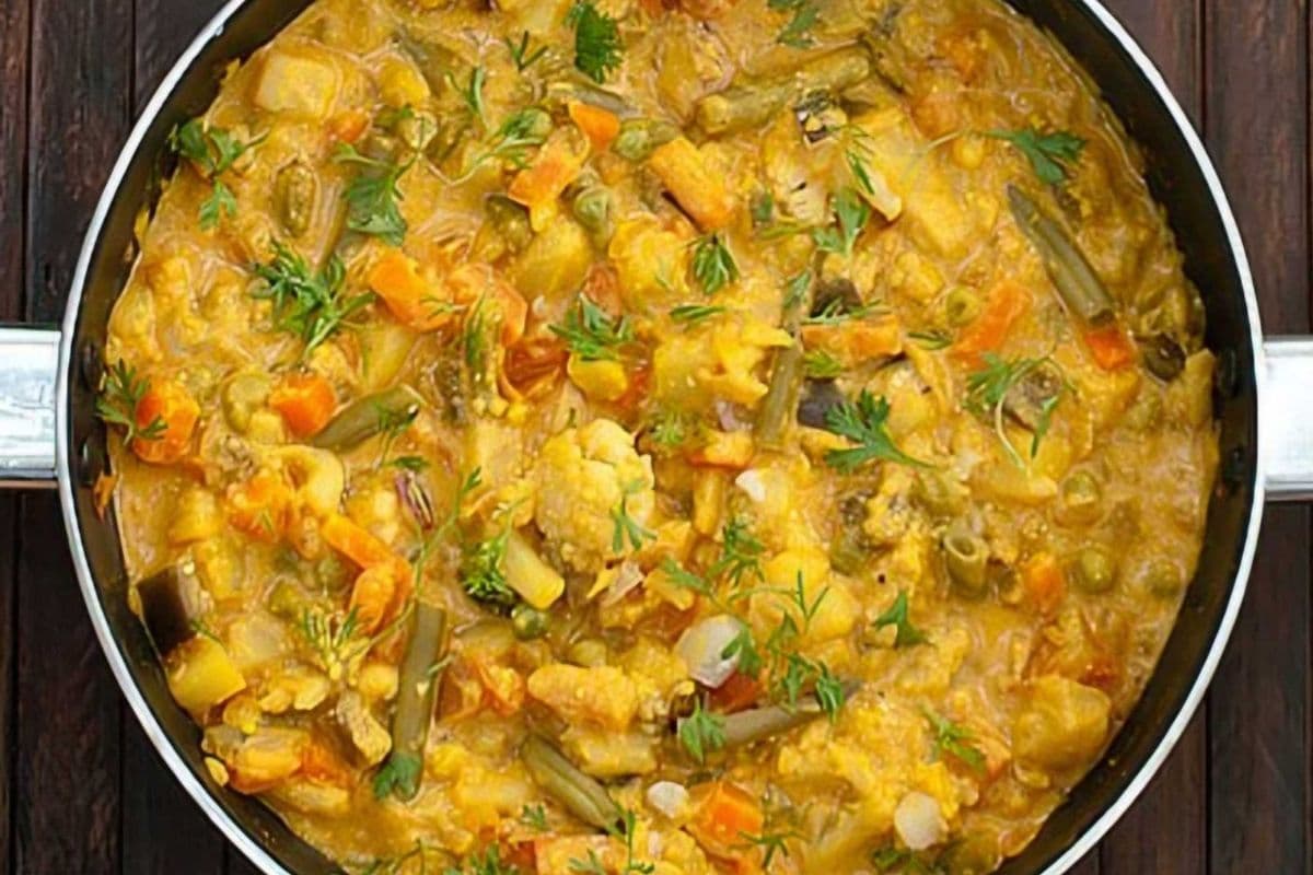 65. Vegetable Korma