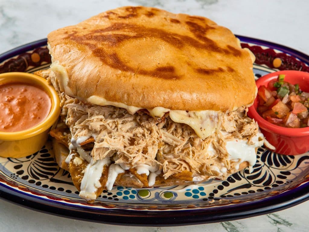 TORTA DE CHILAQUILES