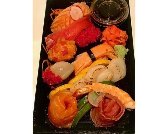Combo #5 - nigiri et sashimi / Combo #5 - Nigiri and Sashimi (11 mcx / 11 pcs)