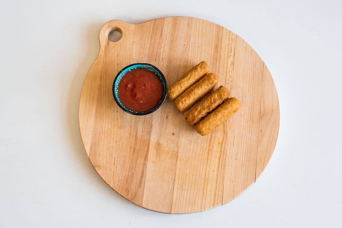 Bâtonnets de fromage / Cheese Sticks