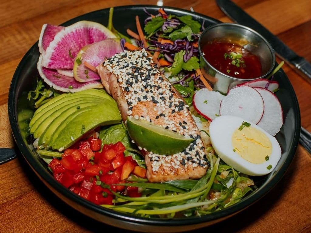 Bol Tataki de saumon / Salmon Tataki Bowl