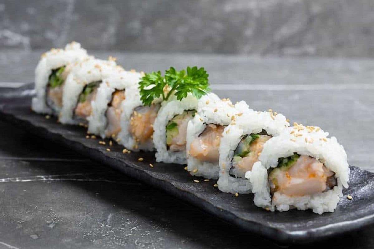 Chopped Scallop Roll - Maki Sushi