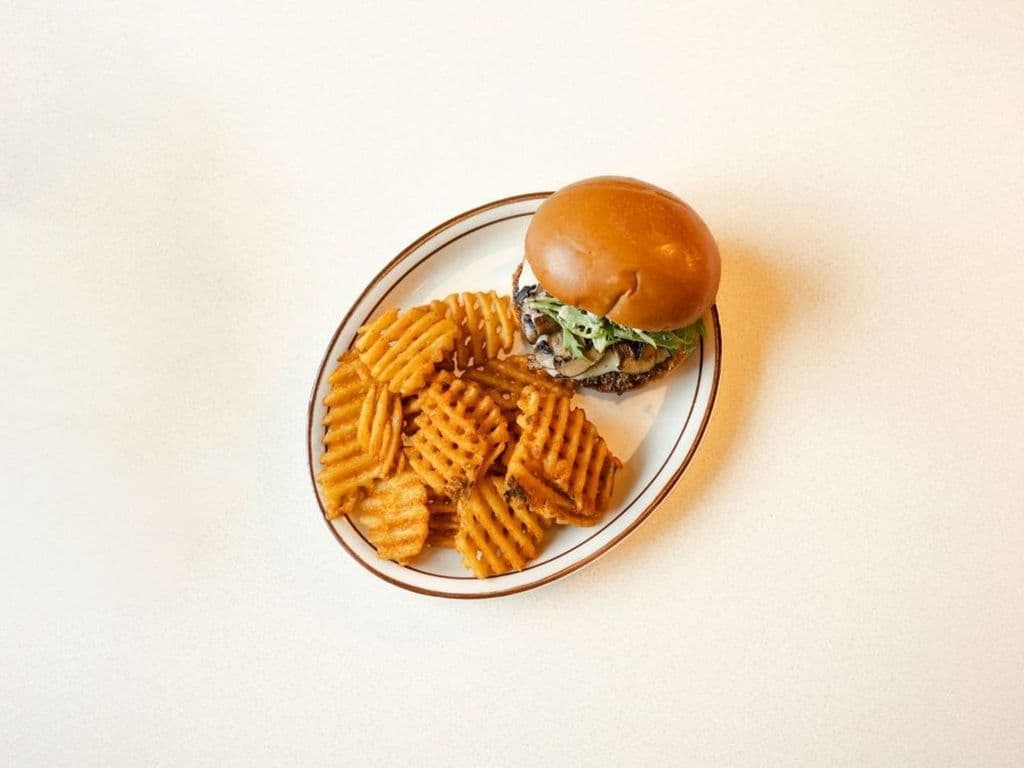 Mushroom Mozza Burger