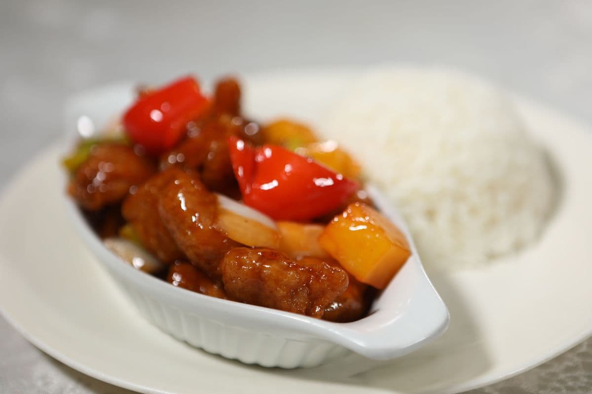 Sweet and Sour Pork on Rice (咕嚕肉飯)