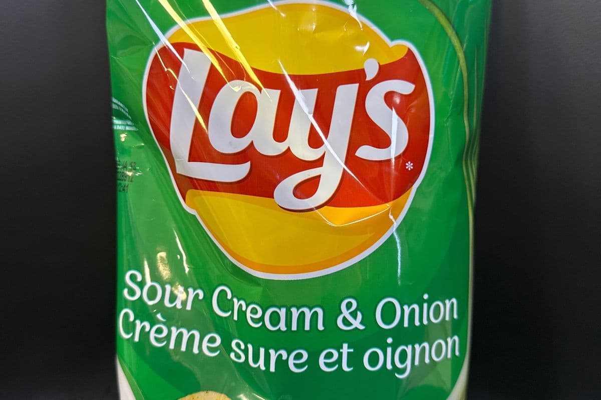 Lay's Sour Cream and Onion (Big) (235g)