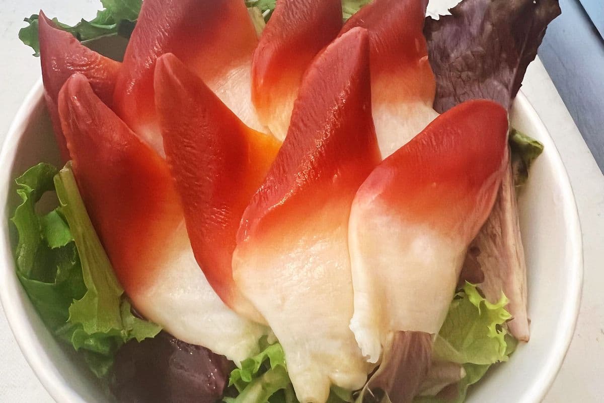 8pcs Hokkigai Sashimi (8片北极贝刺身）