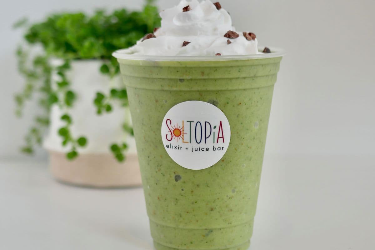 Vanilla Mint Shake (16oz)