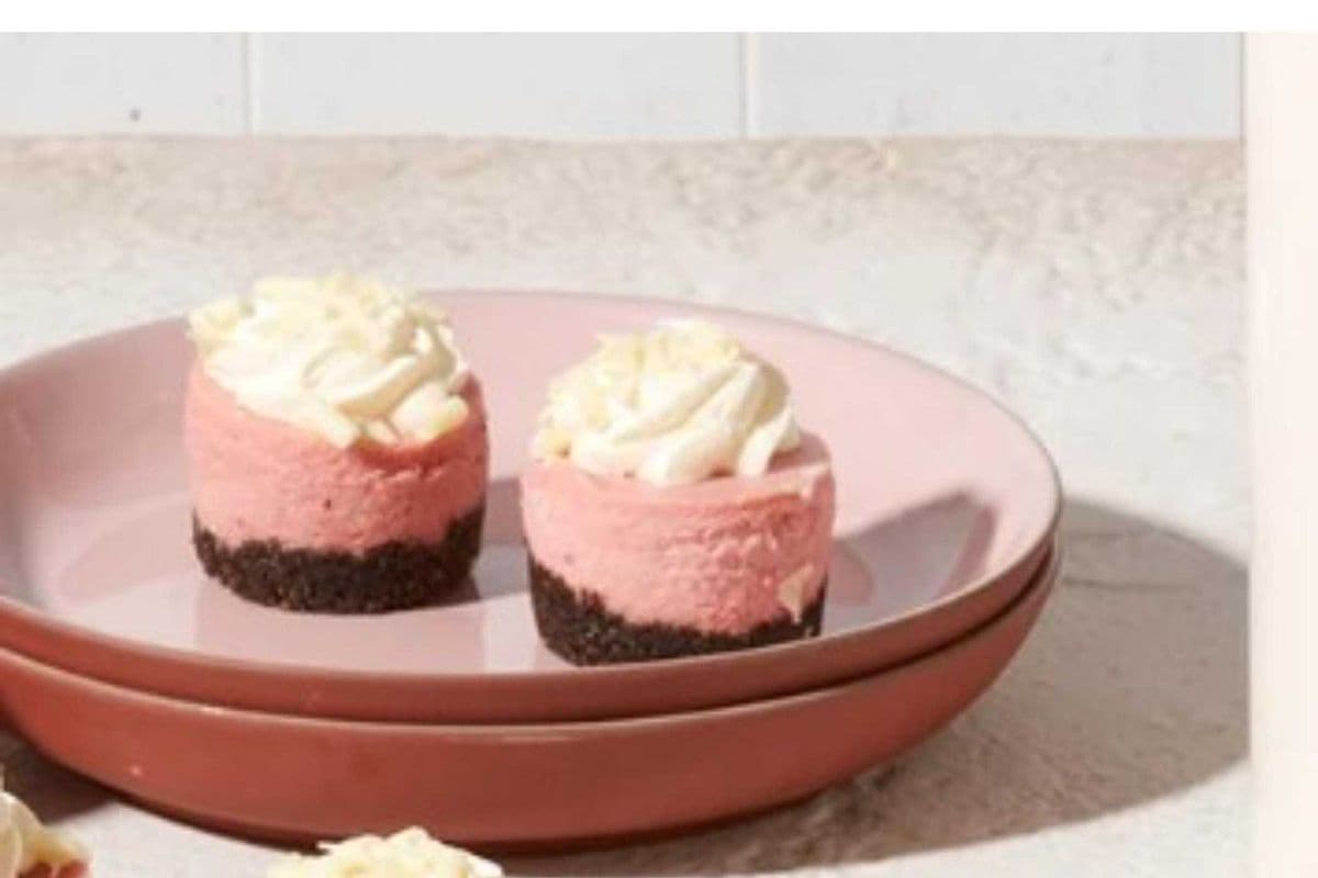 Mini White Chocolate Raspberry Cheese cake (2')