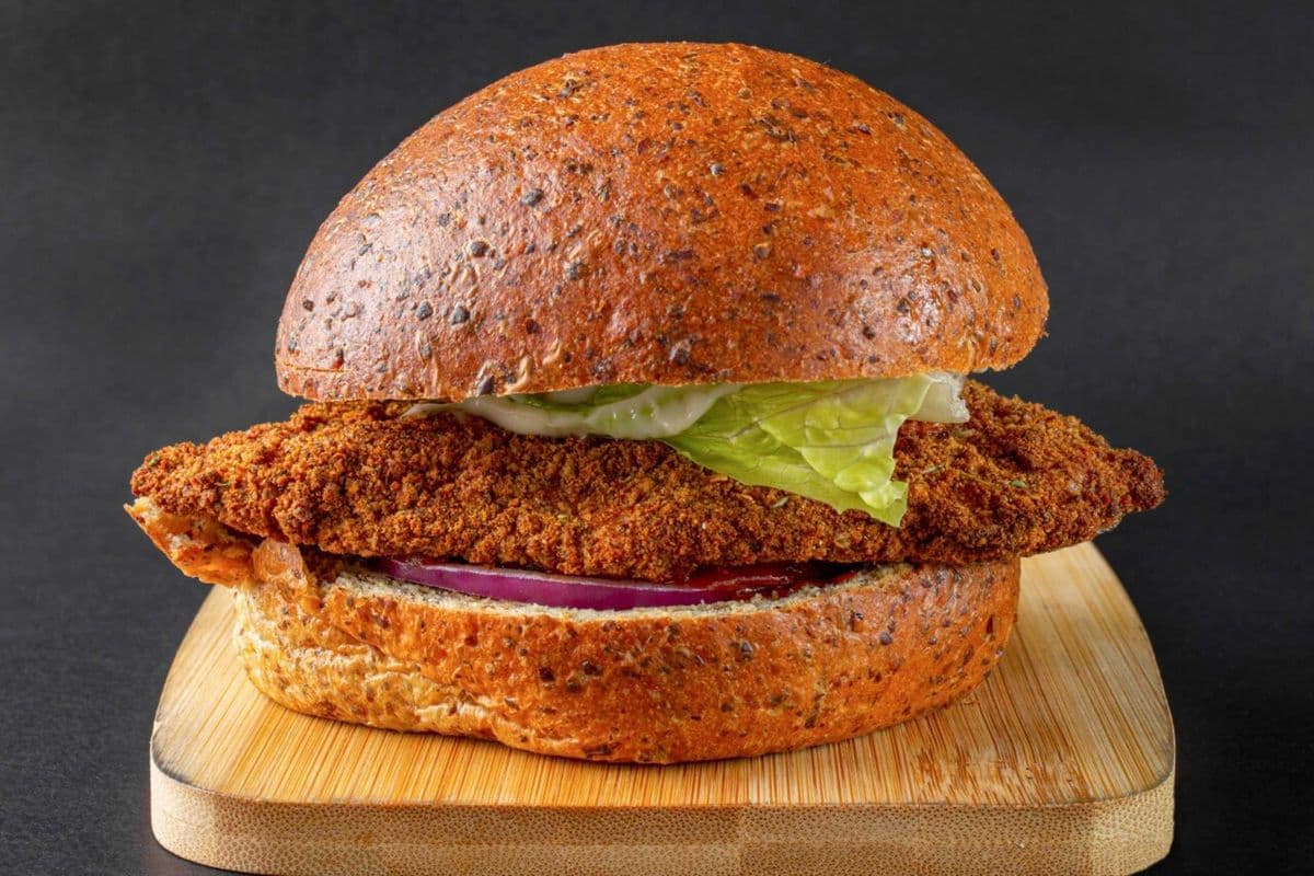 Keto Low-Carb Crispy Chicken Sandwich