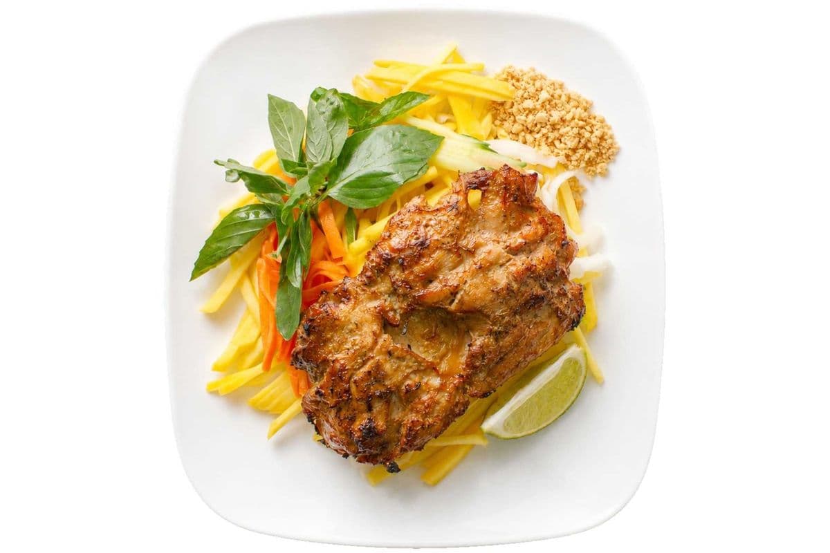 S2. Mango Salad with Grilled Lemongrass Chicken