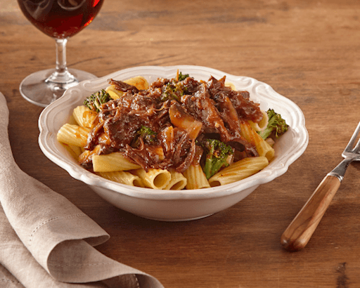 RIGATONI AU BOEUF BRAISÉ / BRAISED BEEF RIGATONI