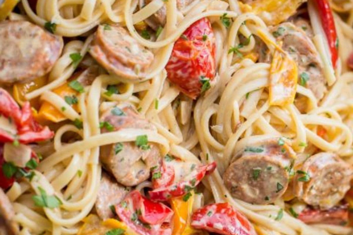 $15 Lunch Deal - High-End Italian Sausage and Pepper Fettuccine