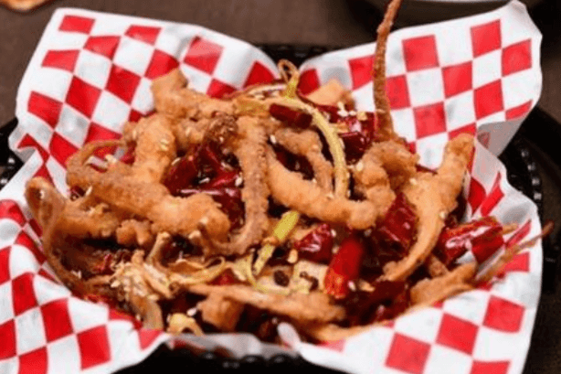 Deep-Fried Spicy Squid Tentacles on Rice 老街魷魚鬚飯