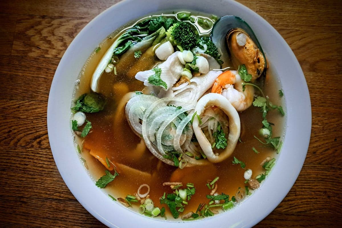 Pho Seafood Noodle Soup (Pho Do Bien)