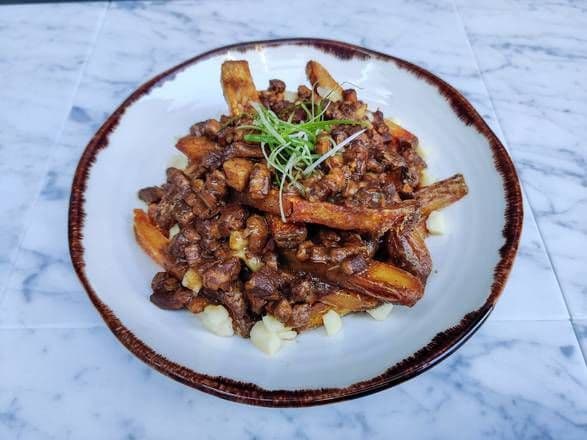 Taiwanese Braised Pork Poutine