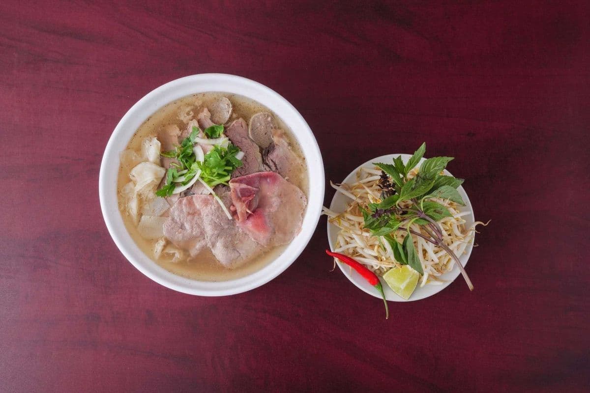 10. Pho Anni
