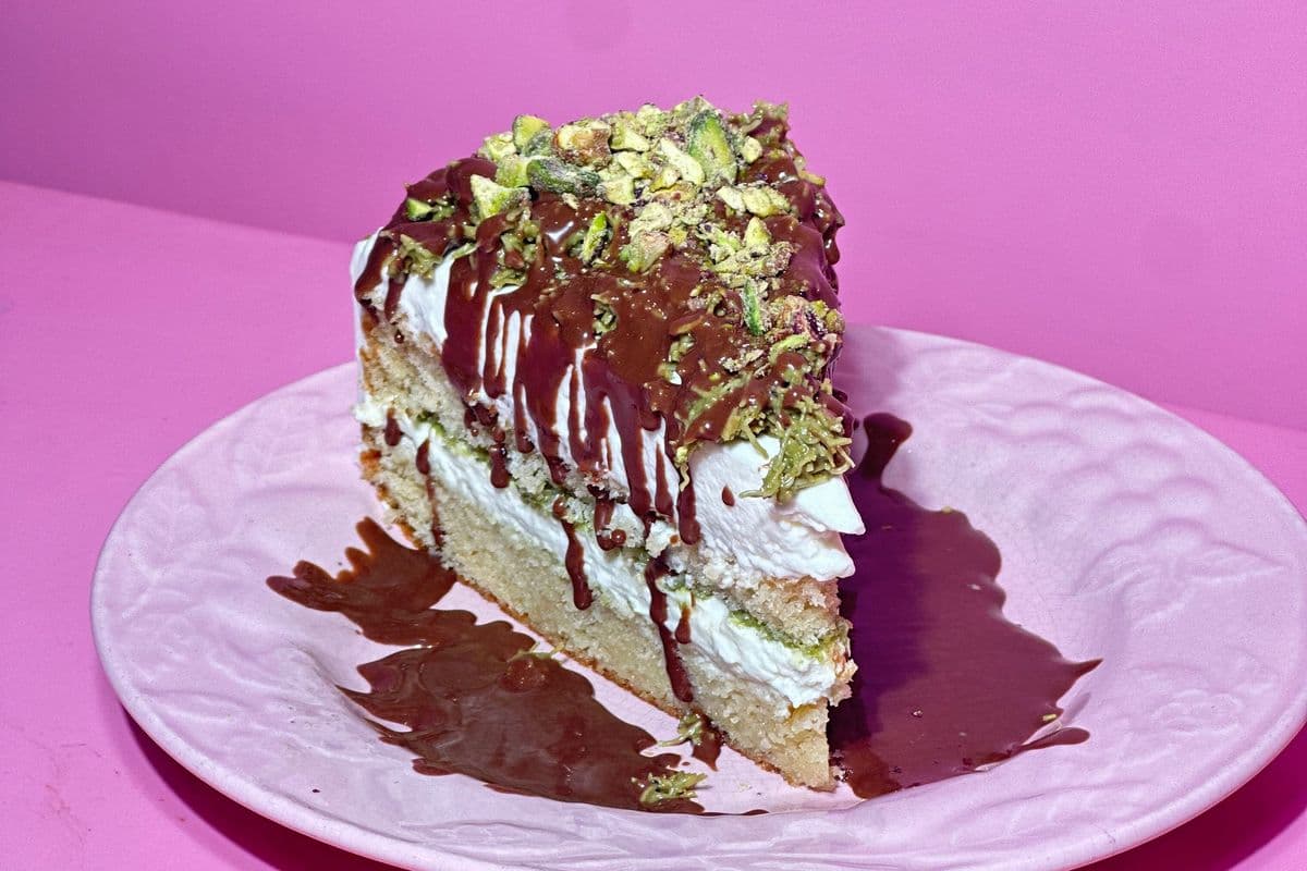 Dubai Chocolate Cake