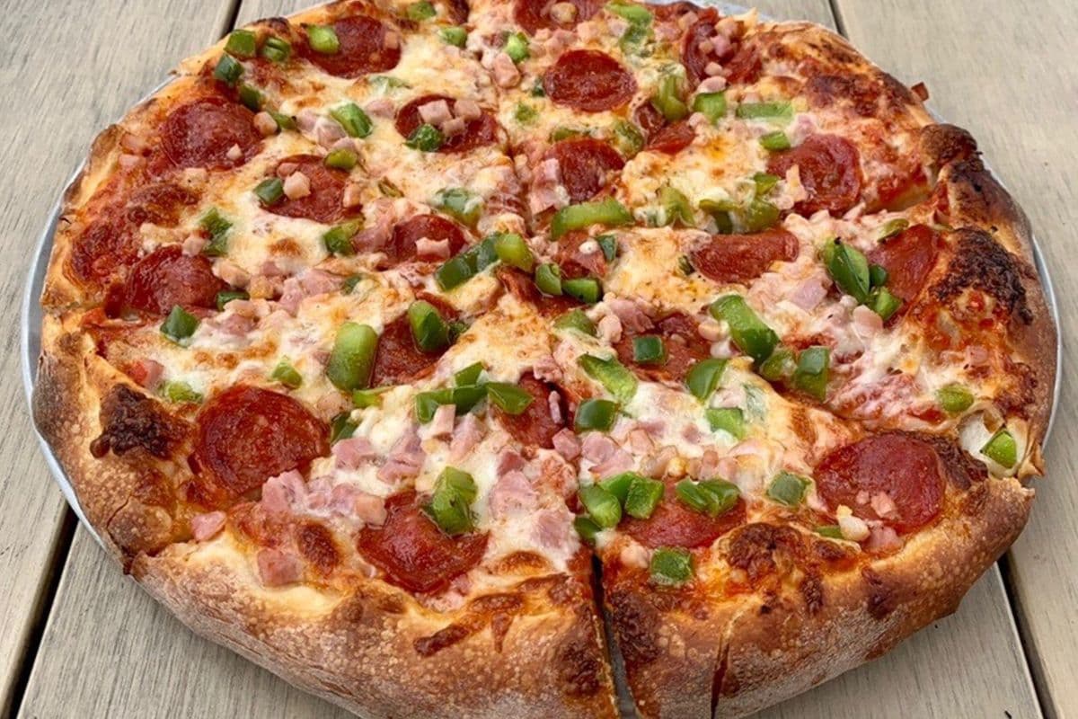 21" Tray Oh! Canadian Pizza