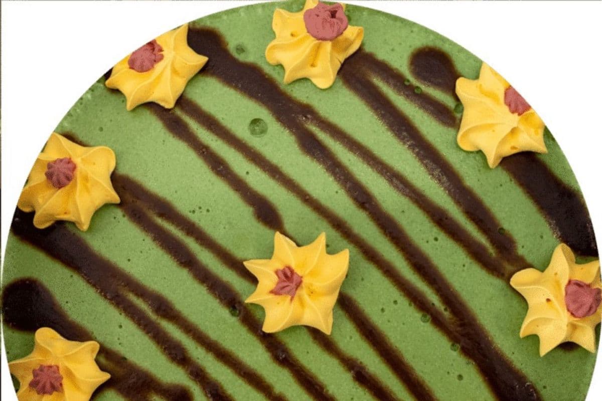 Green Tea (8" - serves 12-16 people)