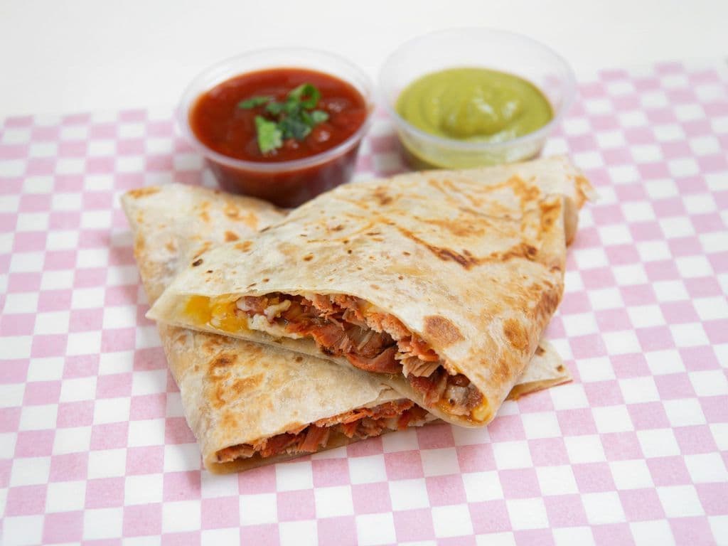 La Pollona (Chicken Quesadilla)