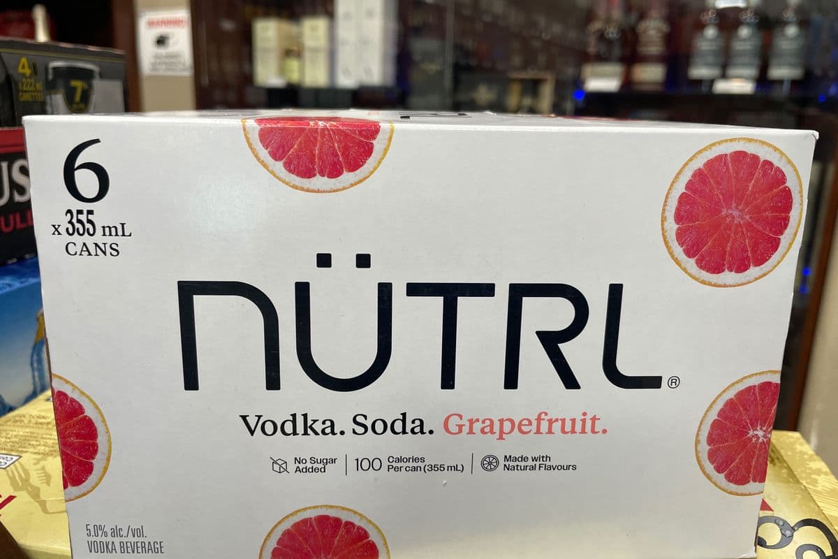 Nutrl Vodka Soda - Grapefruit 6pk (6 x 355 ml)
