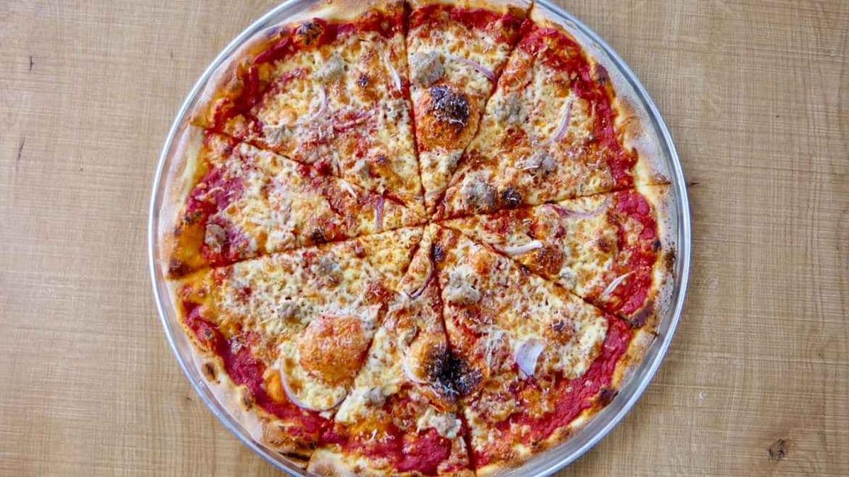 18" New York Pizza - Italian Sausage