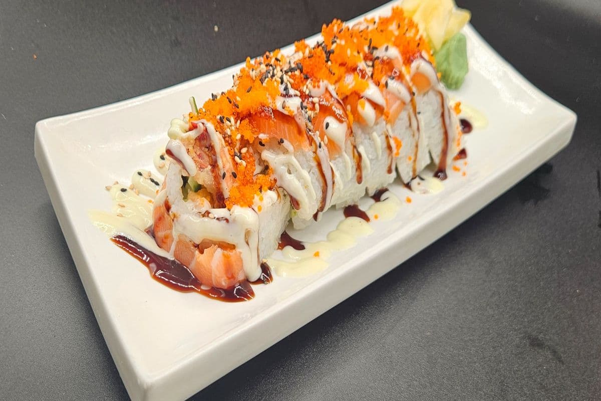 Sakura Roll (8 pcs)