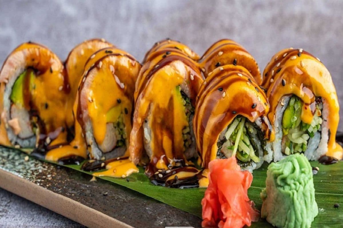 The Hot Fusion Roll (8 pcs)