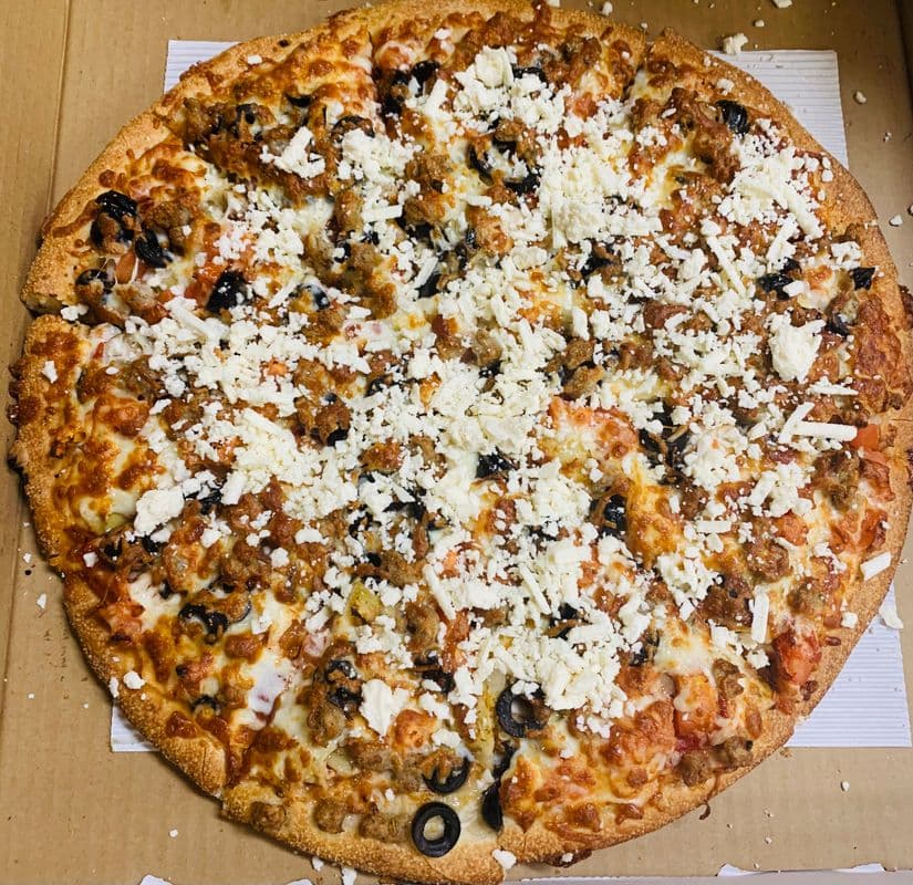 Medium Artichoke Pizza