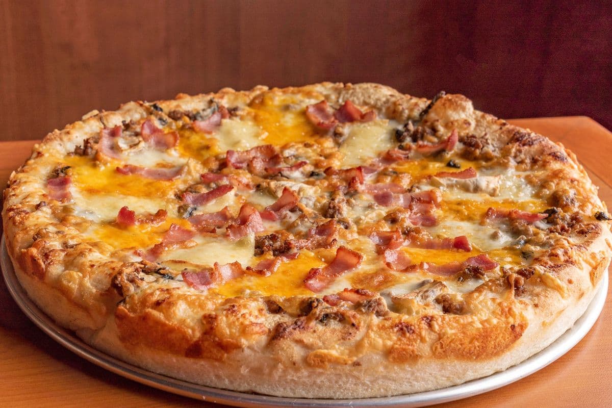 12" Burger Bacon Brie Pizza (BBB)