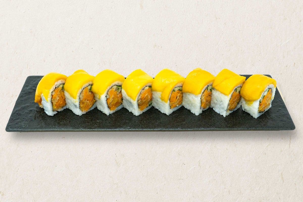 Golden Mango Roll (8 pcs)
